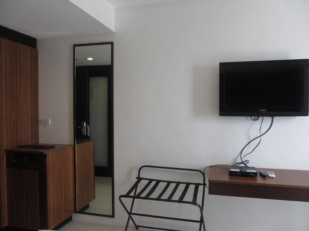 Cityscape Hotel Mandaue Esterno foto