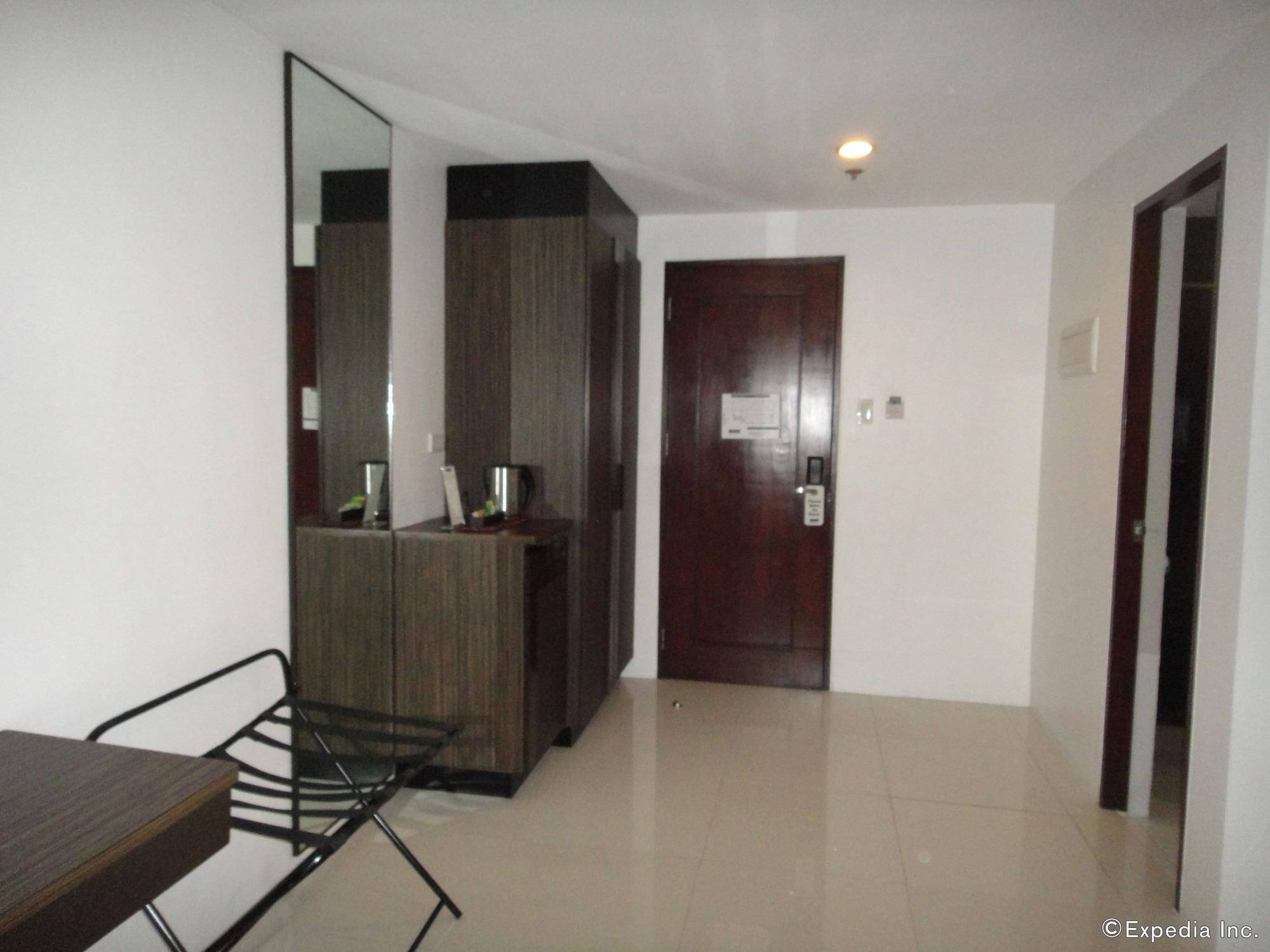 Cityscape Hotel Mandaue Esterno foto