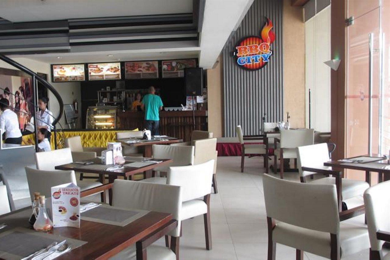 Cityscape Hotel Mandaue Esterno foto
