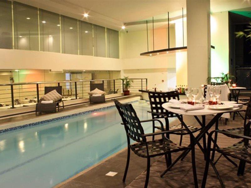 Cityscape Hotel Mandaue Esterno foto