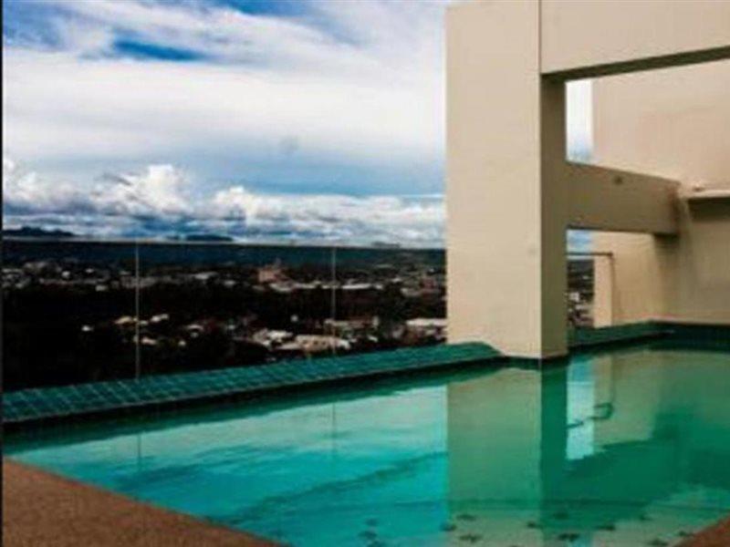 Cityscape Hotel Mandaue Esterno foto