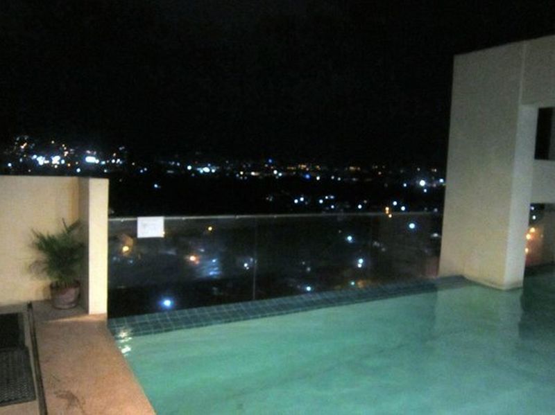 Cityscape Hotel Mandaue Esterno foto
