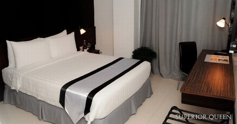 Cityscape Hotel Mandaue Esterno foto