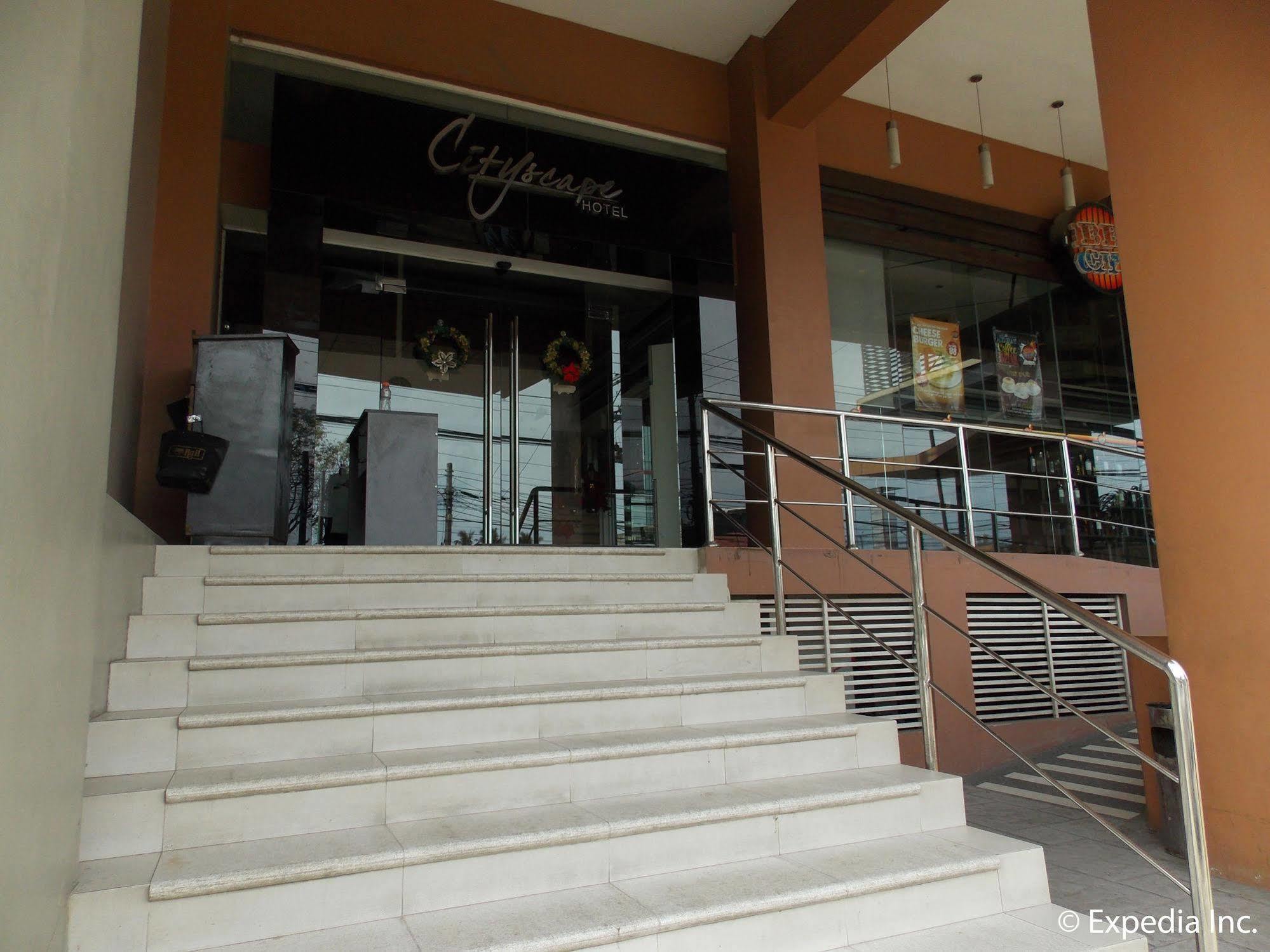Cityscape Hotel Mandaue Esterno foto